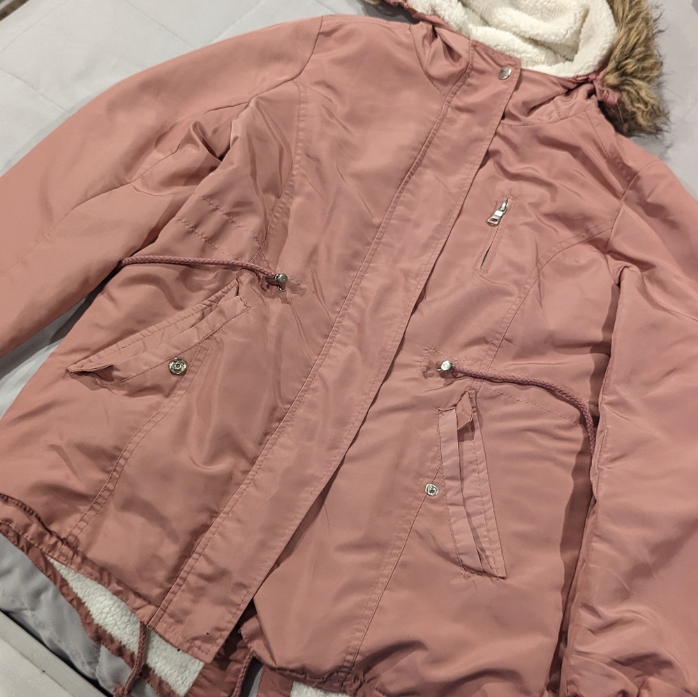 Pink Jacket - Picture 4 of 4